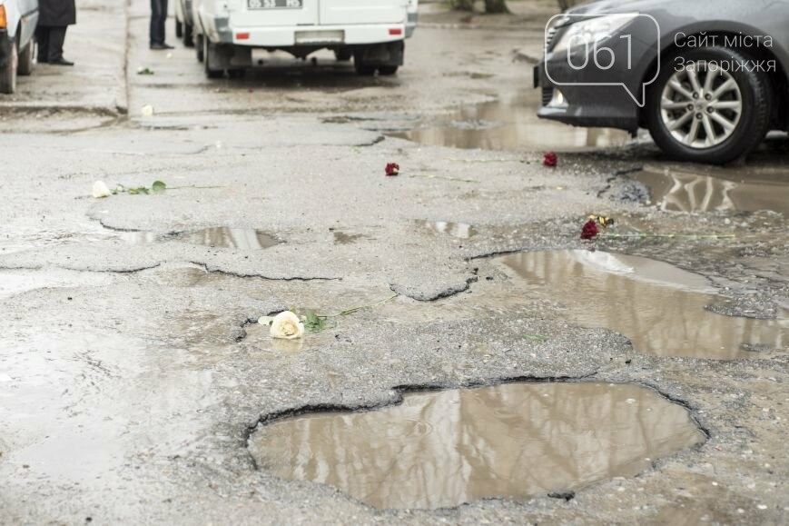 В Запорожье в последний путь проводили бойцов 37-го батальона