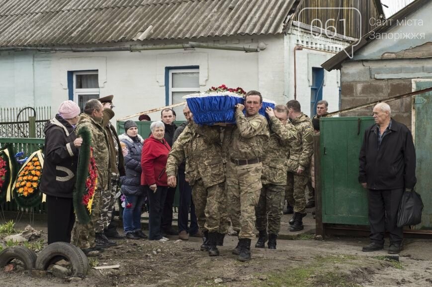 В Запорожье в последний путь проводили бойцов 37-го батальона