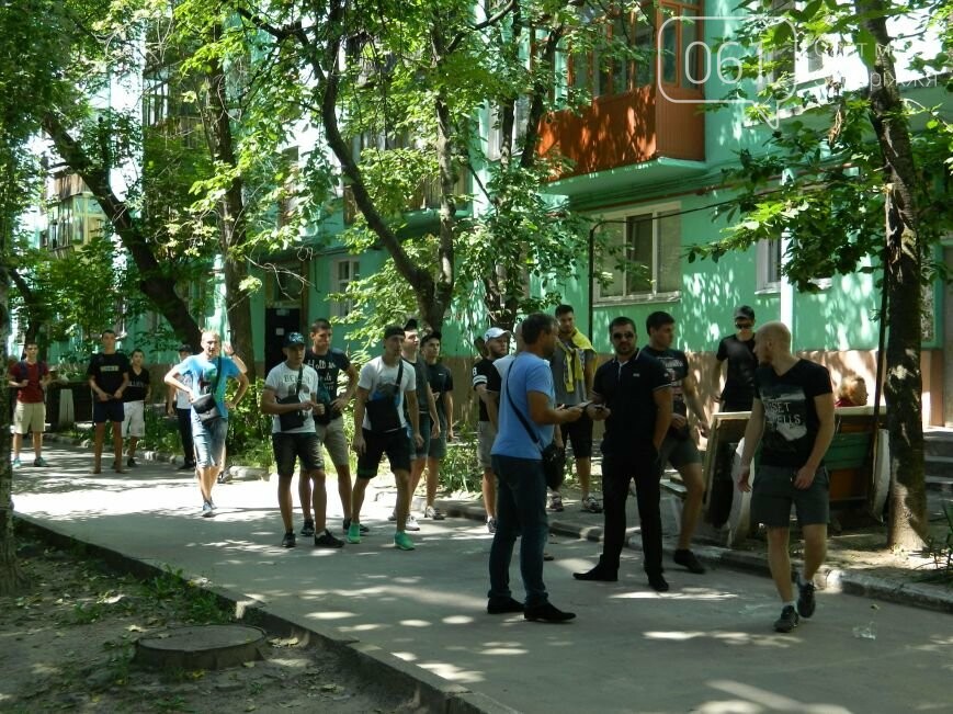 В Запорожье митингующую «Силу нации» разогнал «Правый сектор» (ВИДЕО, ФОТО) (фото) - фото 11