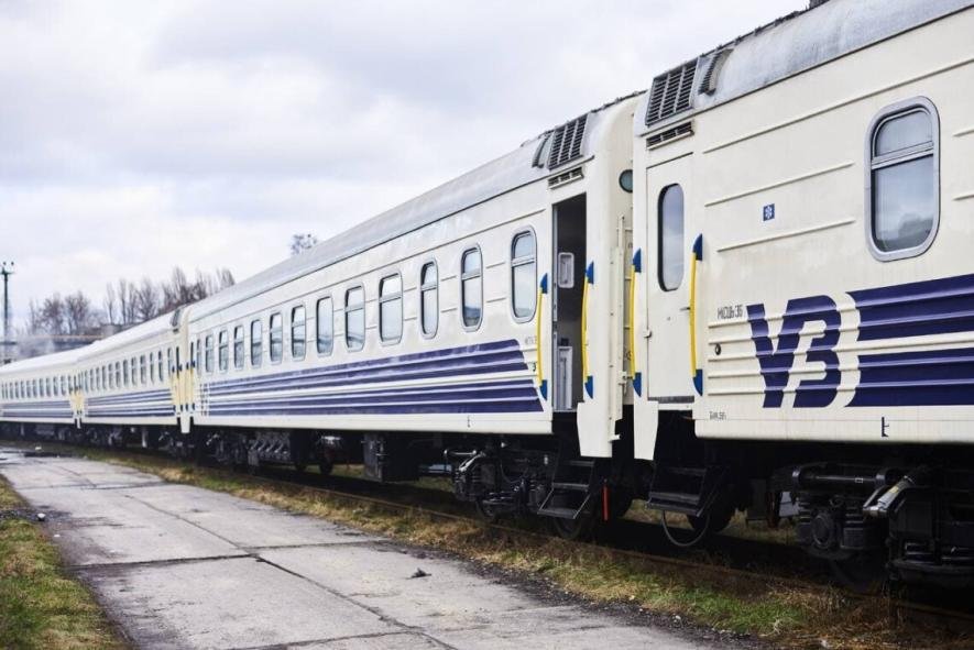Перевезення пасажирів між Дніпром і Запоріжжям буде організовано здебільшого автобусами, – “УЗ”