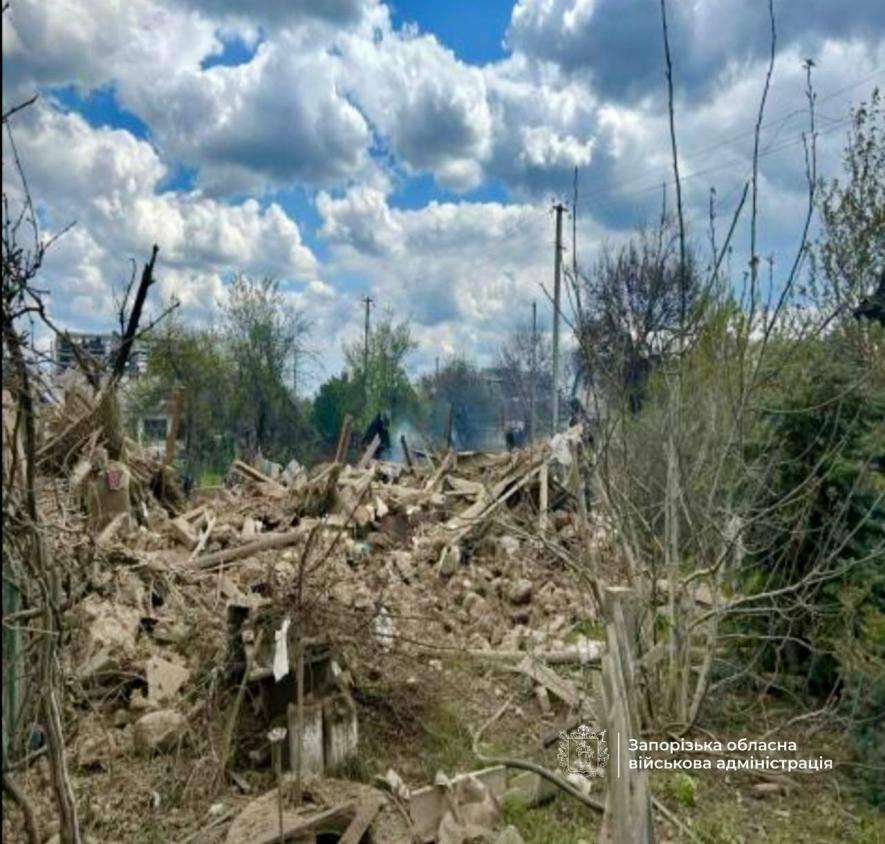 У Запорізькому районі внаслідок удару КАБами загинув мирний мешканець: поранено дитину і літнього чоловіка