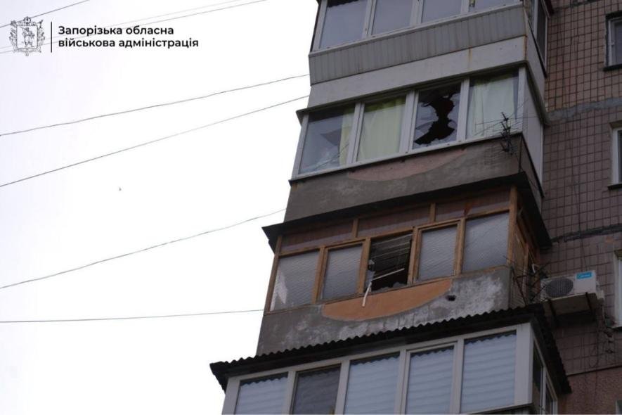 У Запоріжжі внаслідок ворожої атаки пошкоджено дві багатоповерхівки