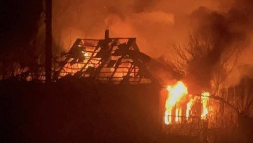 У Запорізькому районі рятувальники загасили чотири пожежі після ворожих обстрілів