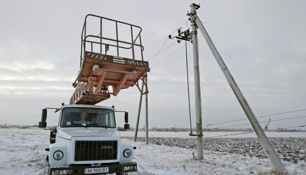 Негода призвела до відключень електропостачання 8,6 тисяч споживачів у Запорізькій області