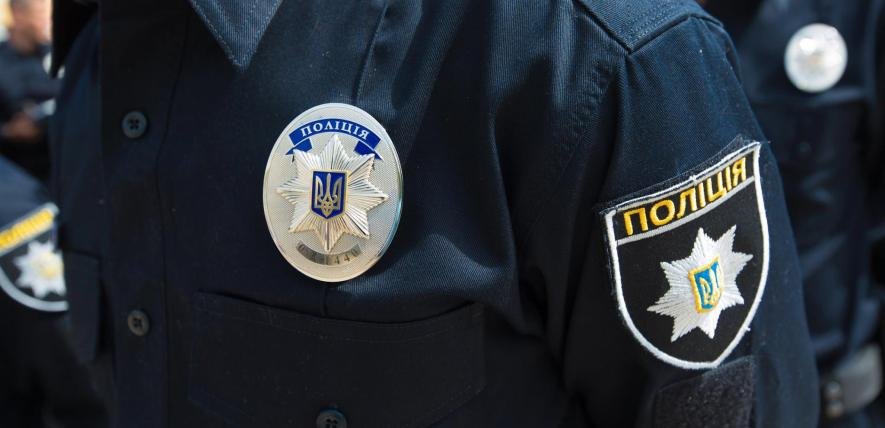 На Запоріжжі поліцейські встановили підлітка, який потрапив на відео з побиттям собаки