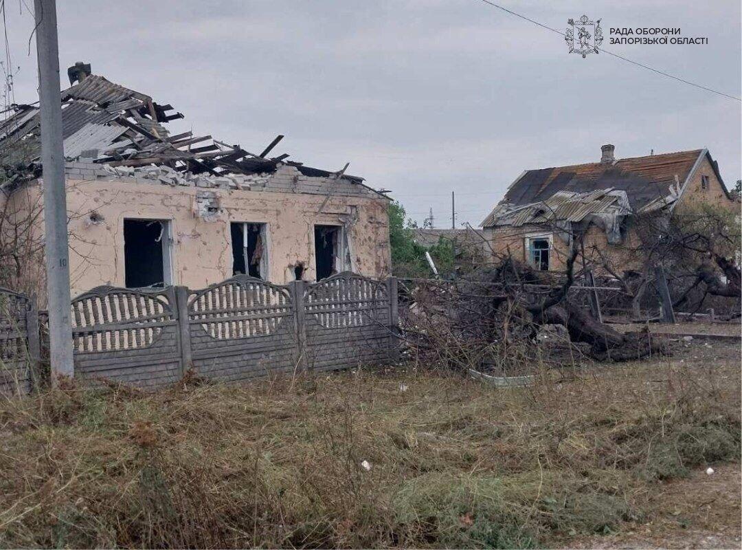 Удари КАБами, атаки дронами та артобстріли: росіяни вбили у Запорізькій області трьох людей, ще троє поранені