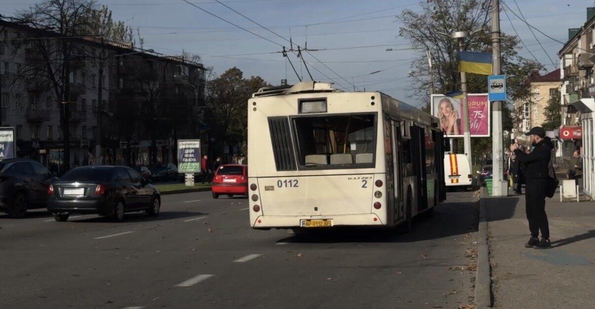 Внаслідок влучання у муніципальний автобус кількість постраждалих зросла до чотирьох