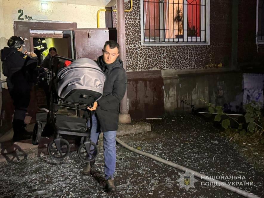 Вночі росіяни впродовж трьох годин атакували Запоріжжя дронами