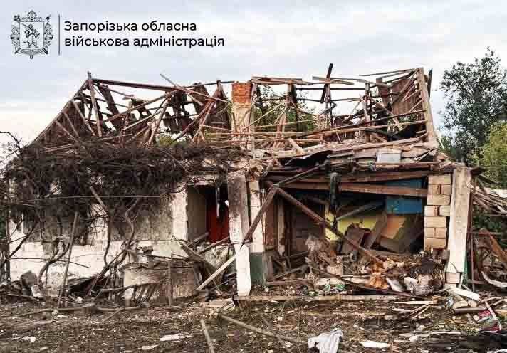 Удари КАБами, дронами, артилерійські обстріли та РСЗВ: ворог атакує Запорізьку область
