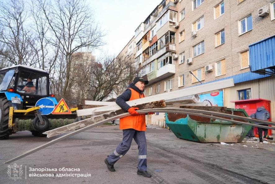 У Запоріжжі внаслідок нічної атаки про пошкодження майна повідомили 30 людей