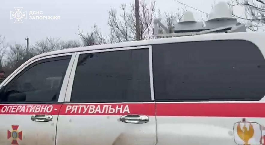 Рятувальники та поліція евакуювали з Юрківки бабусю та двох її онучок