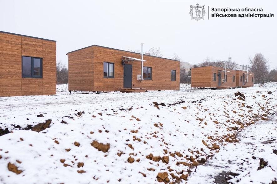 У Запоріжжі будівництво модульного містечка для ВПО майже завершено