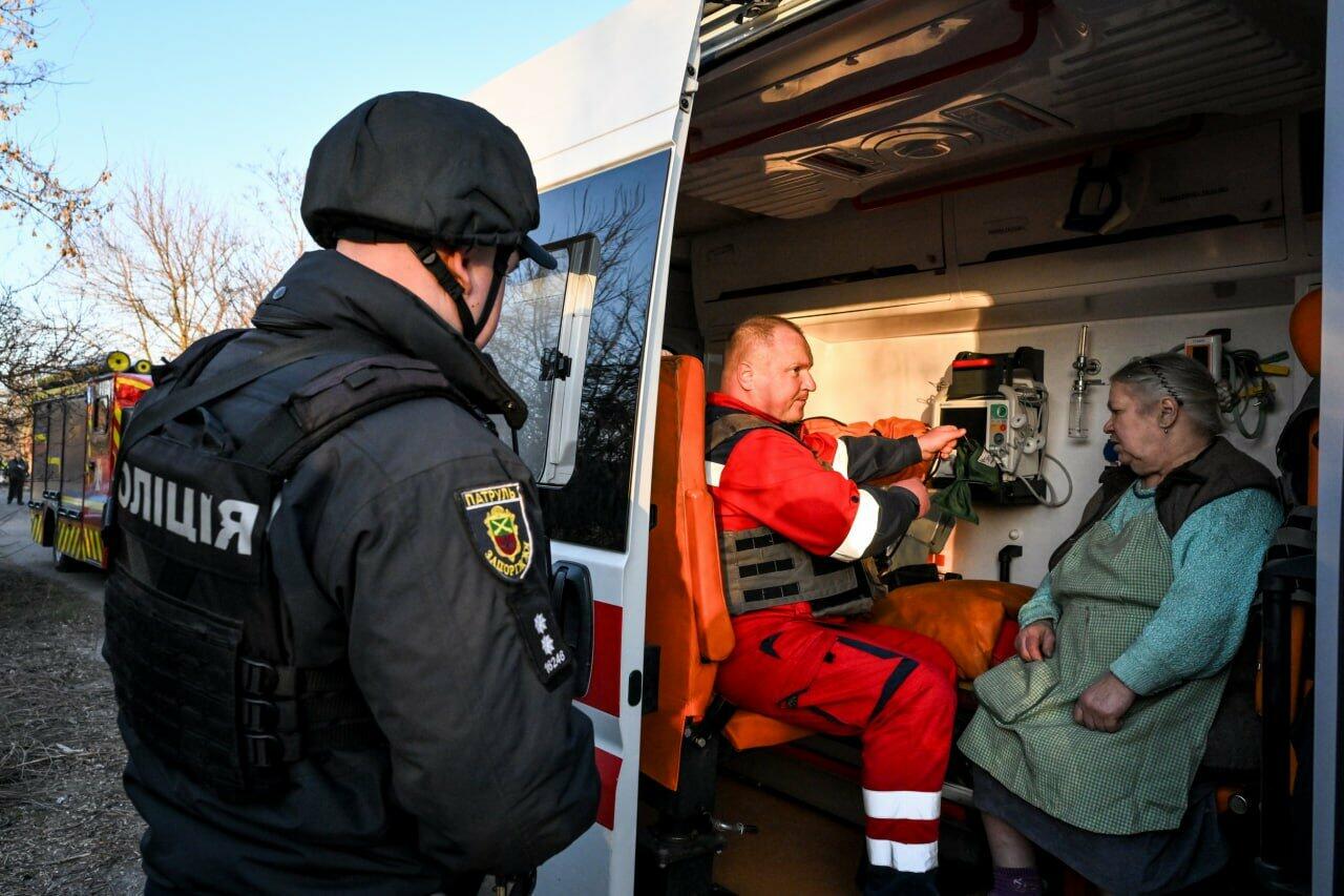 Ворог атакував бригаду швидкої допомоги у Запоріжжі