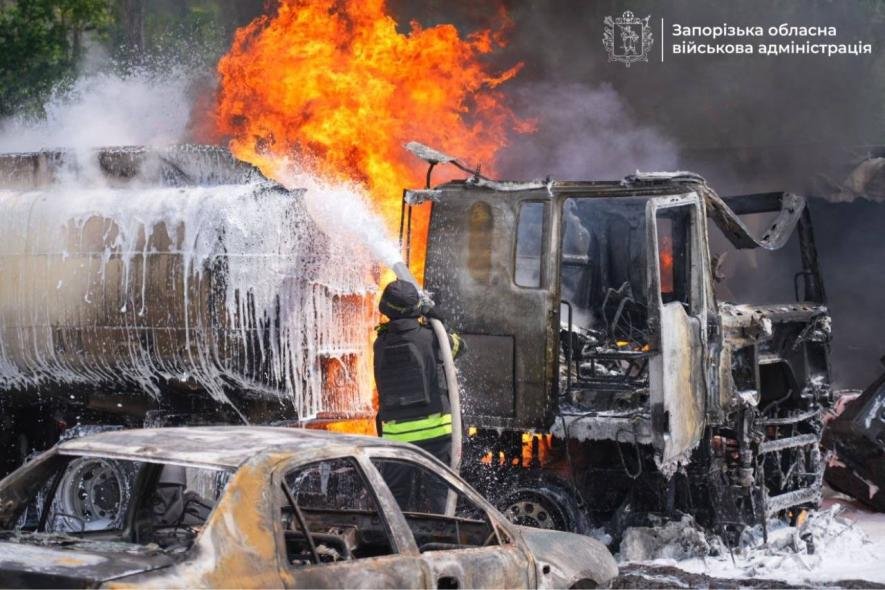 У Запоріжжі триває ліквідація ворожої атаки: що відомо про постраждалих
