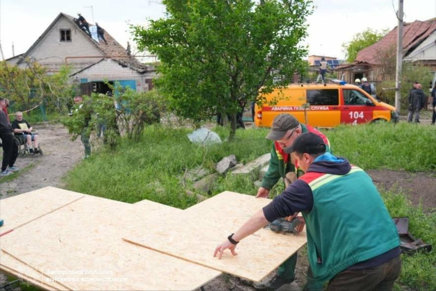 У Запоріжжі внаслідок дронової атаки пошкоджено та зруйновано близько трьох десятків будинків