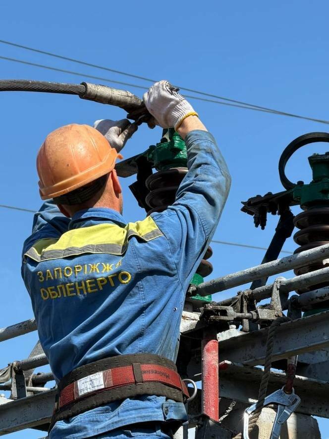 Рекордні показники: За пʼять місяців запорізької енергетики відновили електропостачання 1,1 млн споживачі