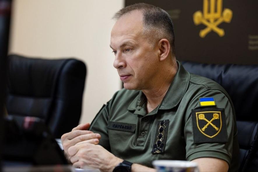 Ворог зосередив на Гуляйпільському та Оріхівському напрямках близько 70 тисяч військовослужбовців, - Сирський