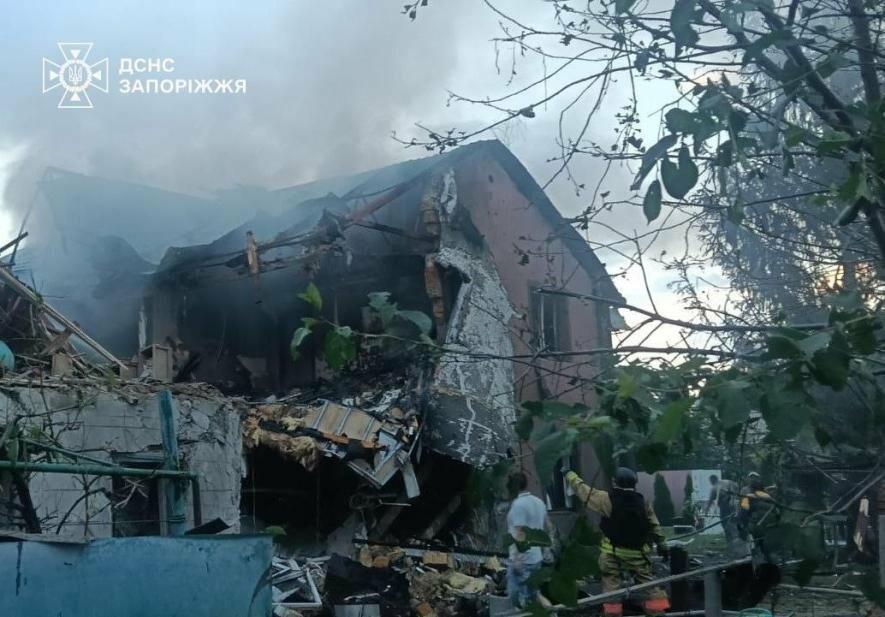 Зруйнований будинок та сім постраждалих: наслідки удару БпЛА по Вільнянську