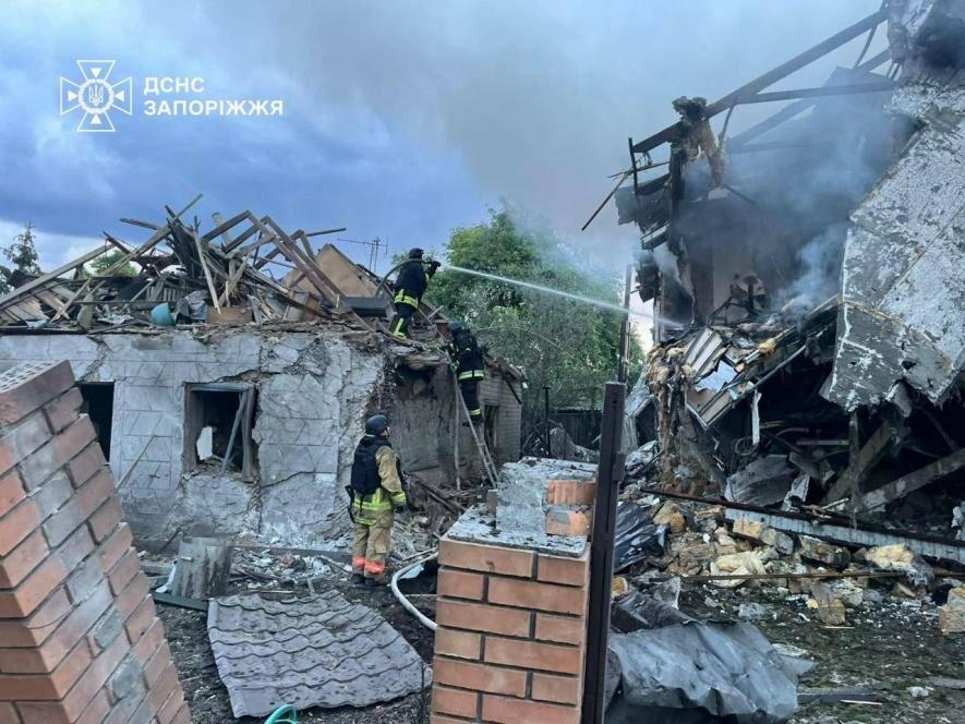 У Шевченківському районі Запоріжжя через нічну атаку пошкоджено приватні будинки