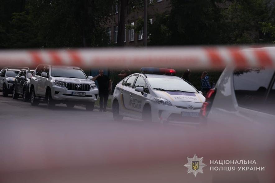 У Запоріжжі тривають слідчі дії за фактом поранення запорізьких поліцейських та застосування вогнепальної зброї проти їх нападника