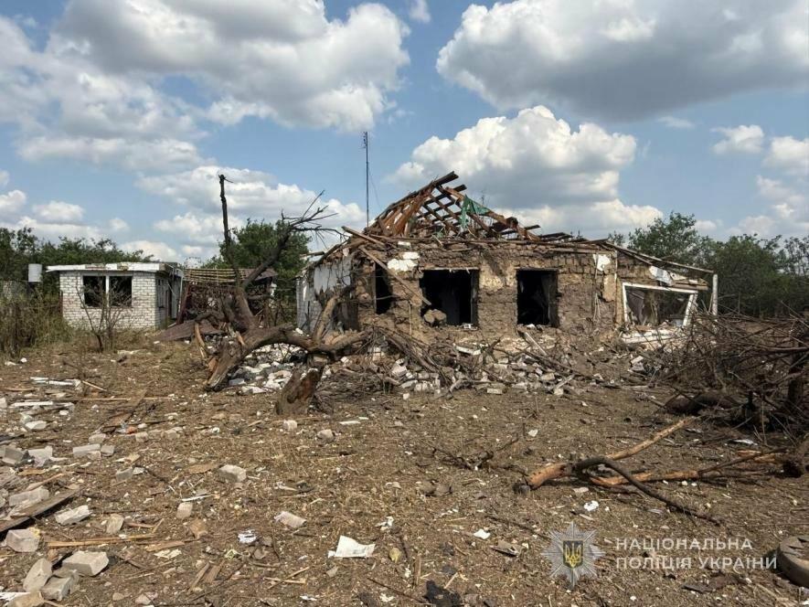 В поліції розповіли подробиці ворожих атак, внаслідок яких загинула людина, ще троє - поранені