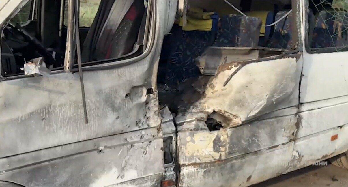 Російські дрони атакували маршрутний автобус у Комишувасі: одна людина загинула, є поранені