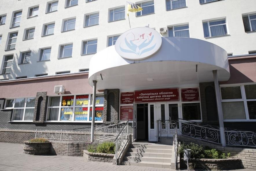 У Запоріжжі внаслідок ранкової атаки ушпиталили трьох дітей: що відомо про їх стан
