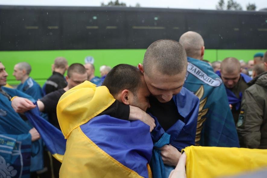 З російського полону звільнили 17 військових і двох цивільних із Запорізької області