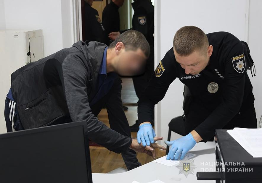 У Запоріжжі чоловік кинув гранату під час сварки з жінкою: вона загинула, двоє людей поранені