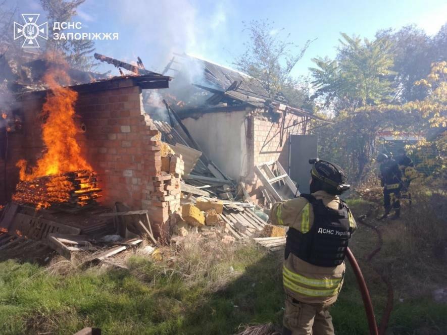 У Запорізькій області обстріли спричинили займання житлових будинків