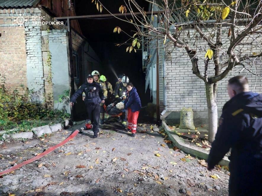 У Запоріжжі під час пожежі врятували 63-річного чоловіка