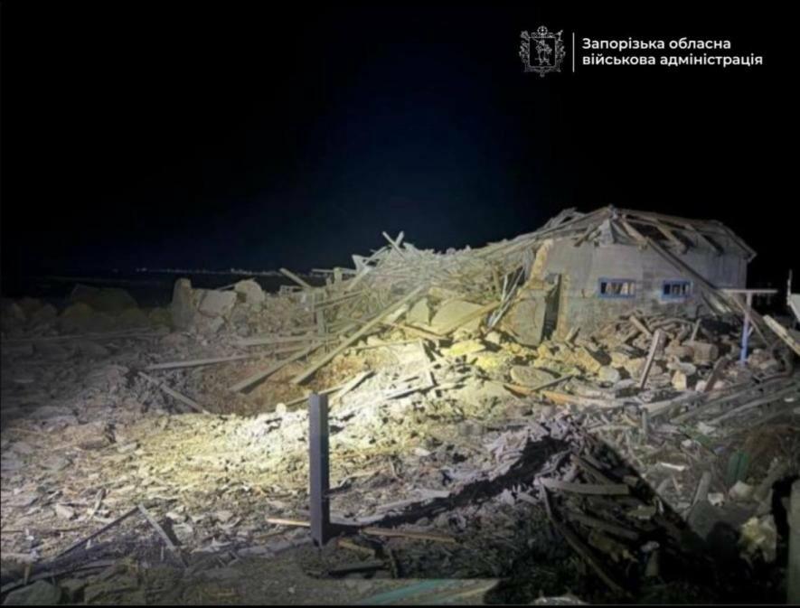 Четверо людей поранені внаслідок авіаударів по Запорізькому району