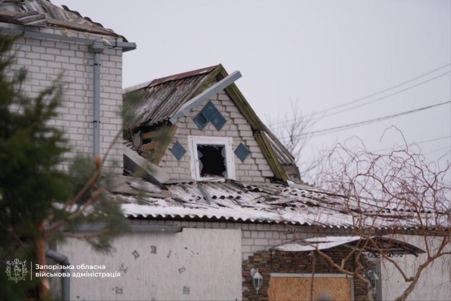 Внаслідок атаки у Запоріжжі пошкоджені 39 приватних будинків і приміщення торгового центру