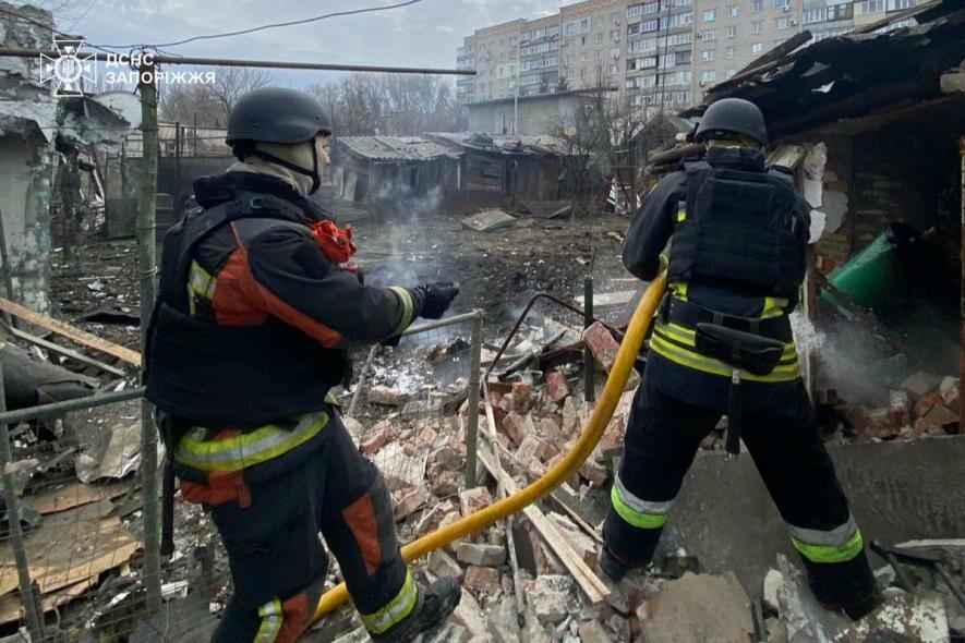 Після атаки дрона в Запоріжжі загасили пожежу в приватному секторі