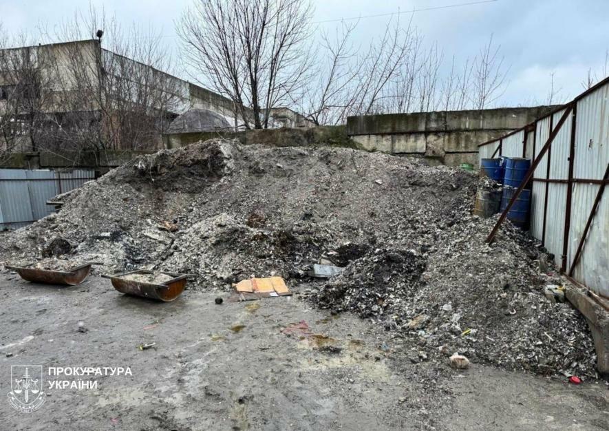 У Запоріжжі судитимуть посадовця підприємства через забруднення повітря та землі на 5 млн гривень