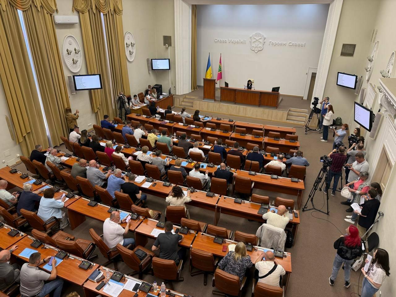У Запоріжжі з депутатського фонду хочуть спрямувати майже 6,8 млн гривень на допомогу містянам і переселенцям