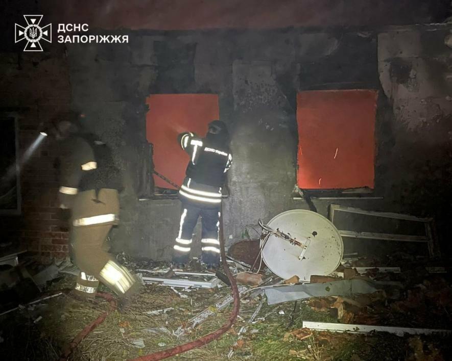 В Оріхові через ворожі обстріли виникли дві пожежі