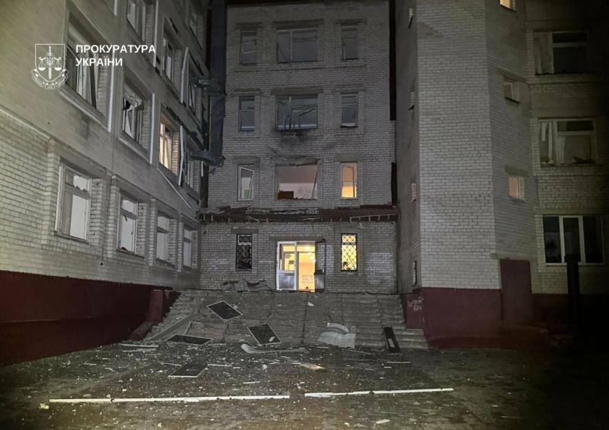 Росіяни вдарили дроном "Молнія" по школі, - прокуратура
