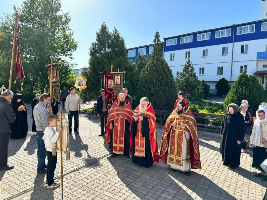 Москва призначає, єпархії підкоряються: що відбувається з церквою на ТОТ у Запорізької області