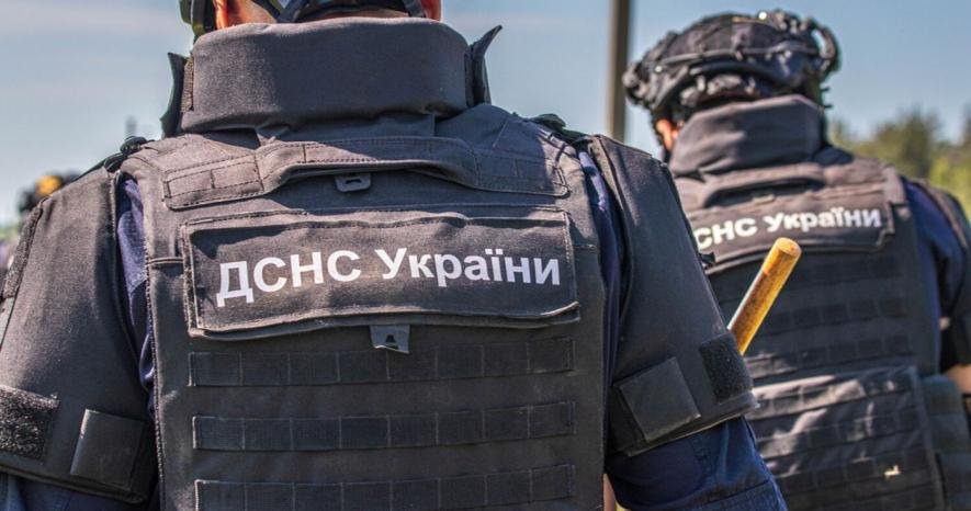 У Запорізькій області обстріл спричинив займання на даху багатоповерхівки