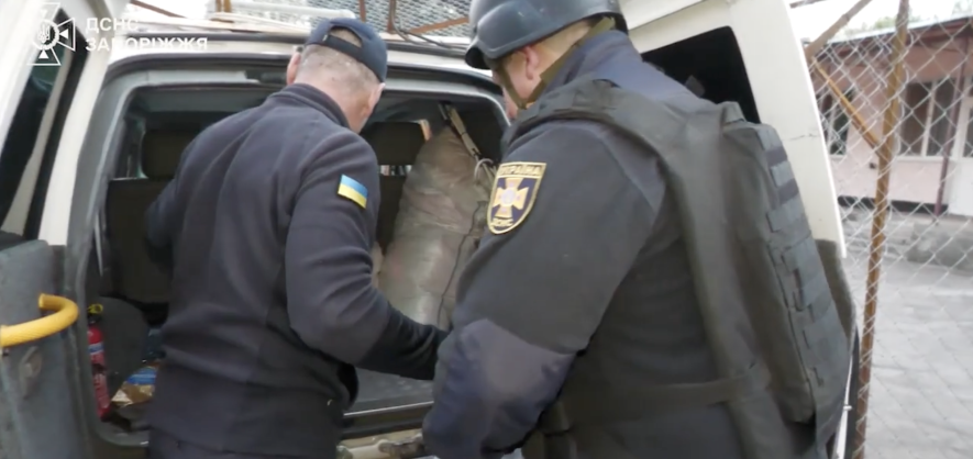 У Запорізькій області рятувальники провели евакуацію сімʼї з прифронтової громади