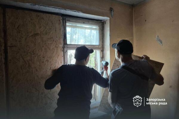 У Запоріжжі внаслідок атак ворога пошкоджено два будинки