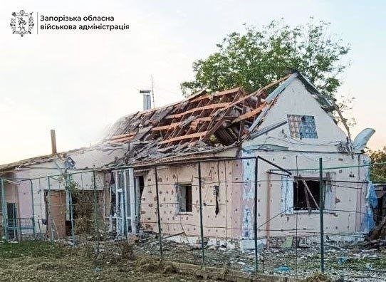 За добу війська РФ понад тисячу разів атакували Запорізьку область: постраждали 12 людей