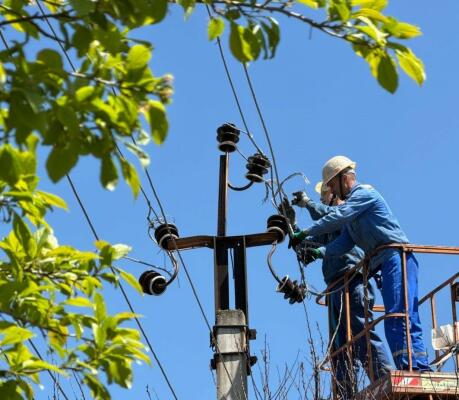 У Запорізькій області за вихідні відновили енергопостачання для 10 тисяч родин
