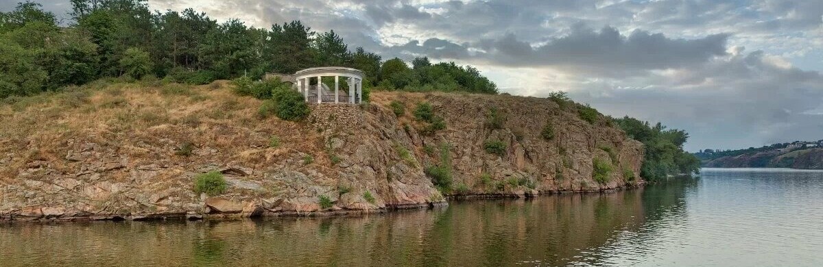 Ракетні удари по Хортиці нанесли збитки оточуючому середовищу у 2,4 мільйони гривень, - Держекоінспекція
