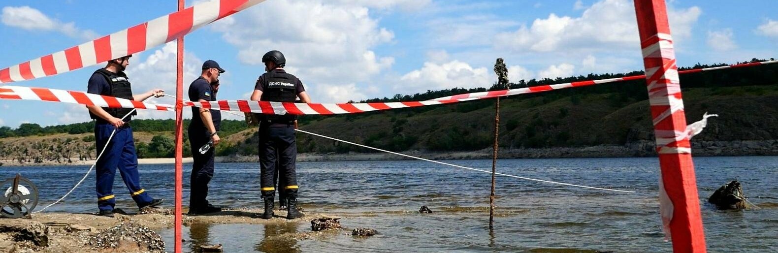 У Запоріжжі на узбережжі Дніпра вилучили міни, гранату і постріл гранатомета