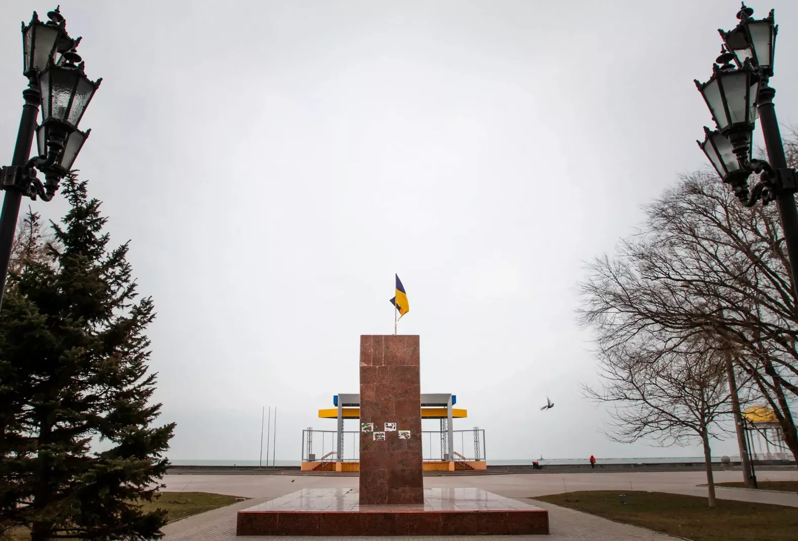 У Бердянську окупанти обшукують будинки і намагаються знову знайти покинуте житло
