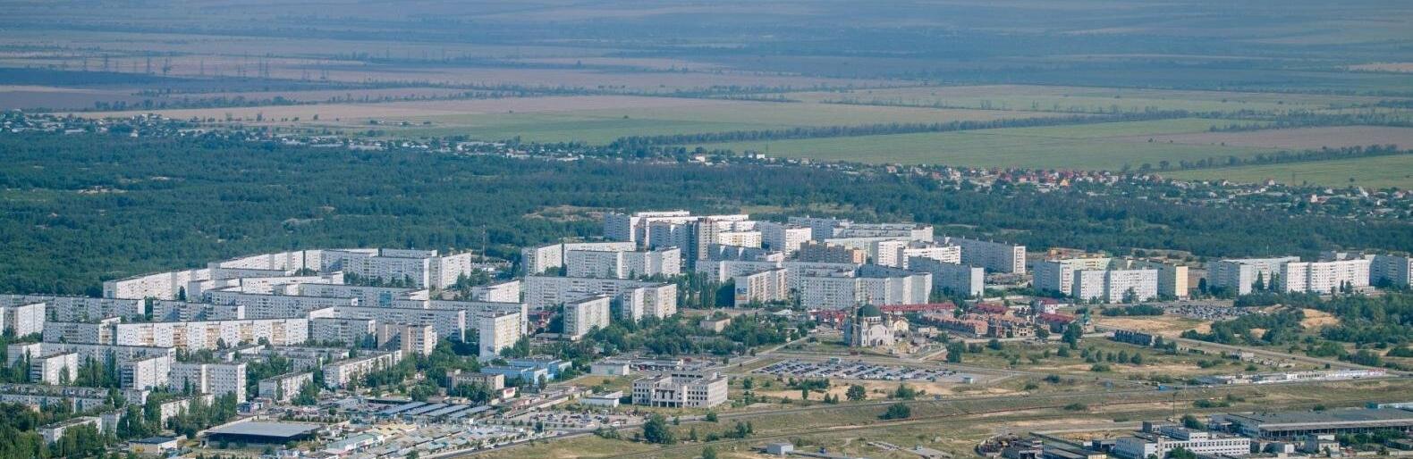 В Енергодарі посилили огляди та обшуки житла містян: окупанти шукають українську символіку та вимагають замінити паспорт