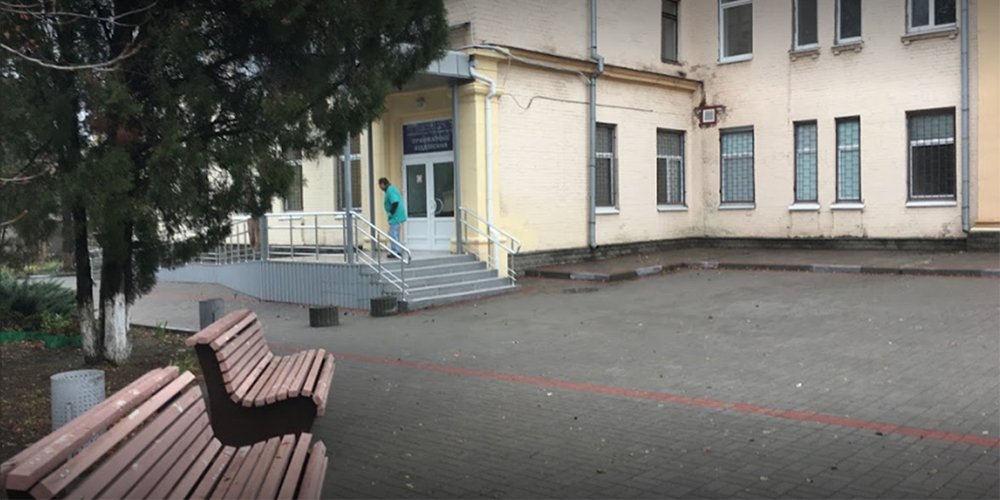 У мерії Запоріжжя погрожують службовою перевіркою через відтермінування з об’єднанням лікарні №10