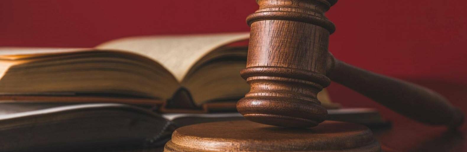 У Запоріжжі суд зобов’язав комерсантів, що вигадали схему по ухилянню від боргу, сплатити за нерухомість